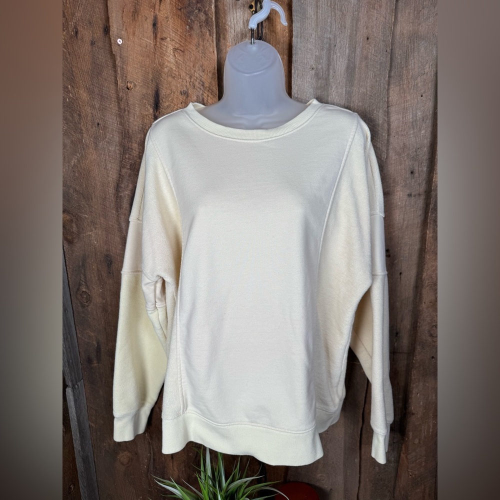 Evereve Light Yellow Crew Neck Sweatshirt with Ribbed Hem - Size medium